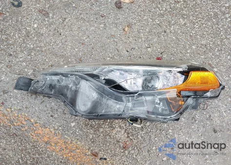 2017 Toyota Corolla Le z USA, uszkodzony, nr VIN 2T1BURHE4HC851091